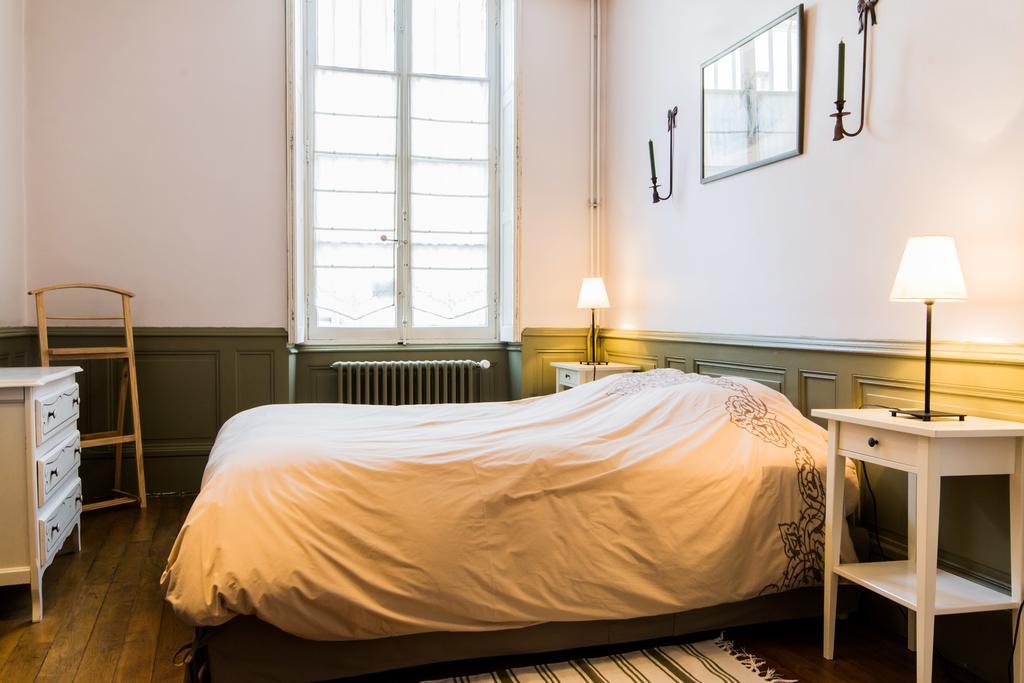 Le Pasteur Apartment Dijon Room photo